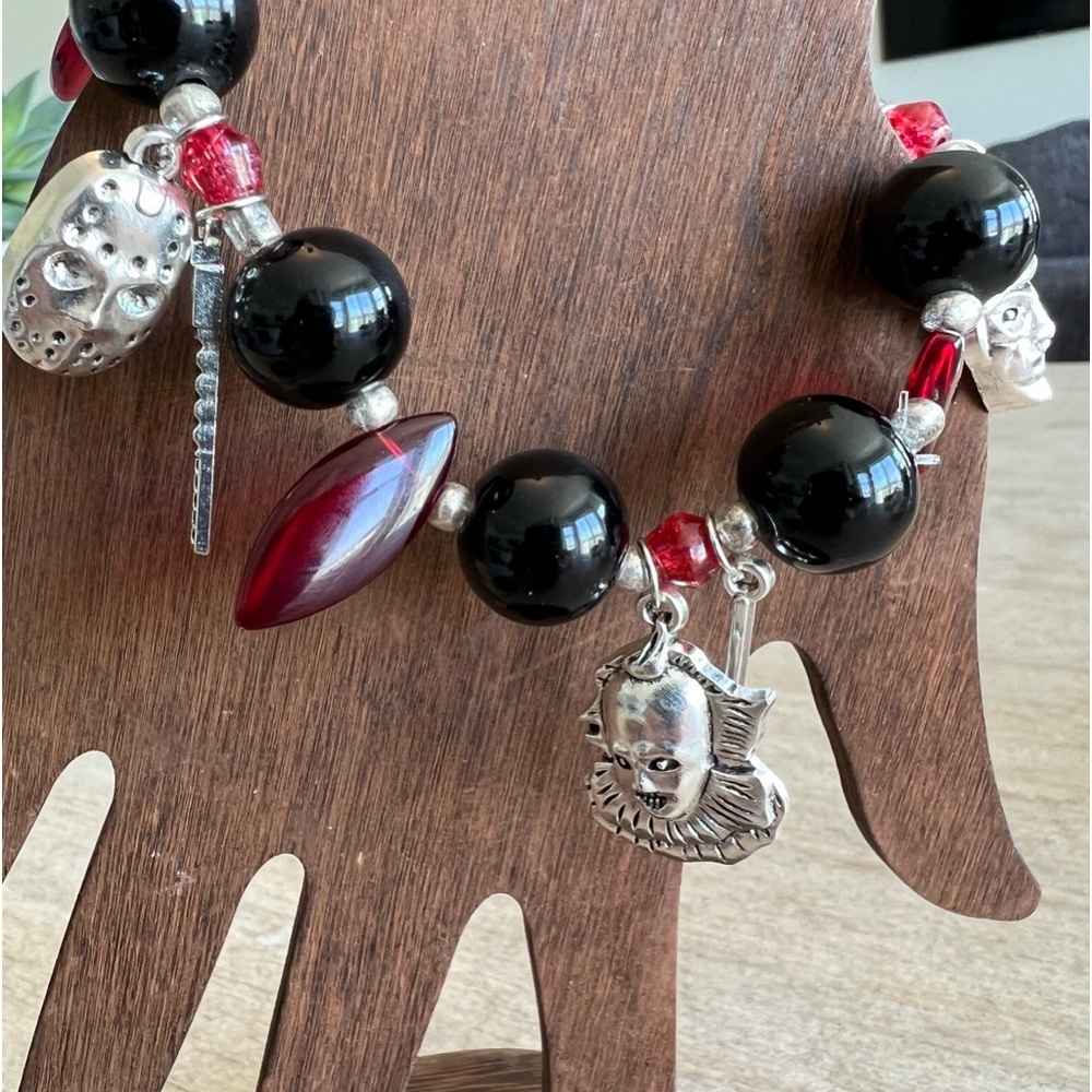 Horror Movie themed bracelet stretchy stackable charm bracelet black red - Picture 11 of 11